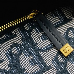 CHRİSTİAN DİOR 30 MONTAİGNE BAG
