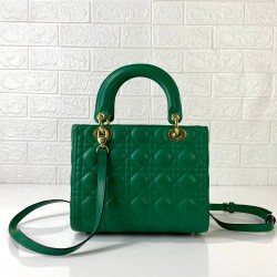 CHRİSTİAN DİOR MEDİUM LADY DİOR BAG HAKİKİ DERİ ÇANTA  YEŞİL