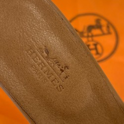 HERMES OASİS SANDALS HAKİKİ DERİ TOPUKLU TERLİK TABA