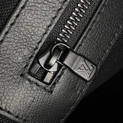 LOUİS VUİTTON KEEPALL BANDOUİLER MONOGRAM EMPREİNTE 