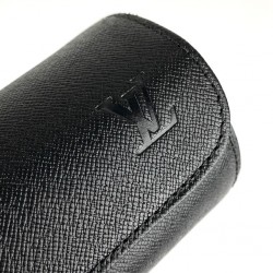 LOUİS VUİTTON 3WATCH CASE TAİGA HAKİKİ DERİ SAAT KUTUSU