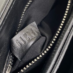 YVES SAİNT LAURENT(YSL) LOULOU TOY BAG Y-QUİLTED HAKİKİ DERİ ÇANTA SİYAH NİKEL/GÜMÜŞ AKSESUAR